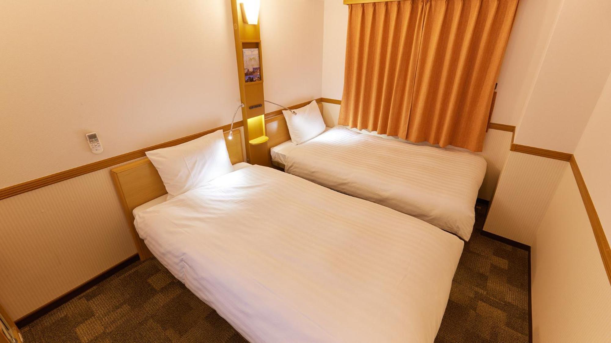 Toyoko Inn Chiba Minato Ekimae Habitación foto
