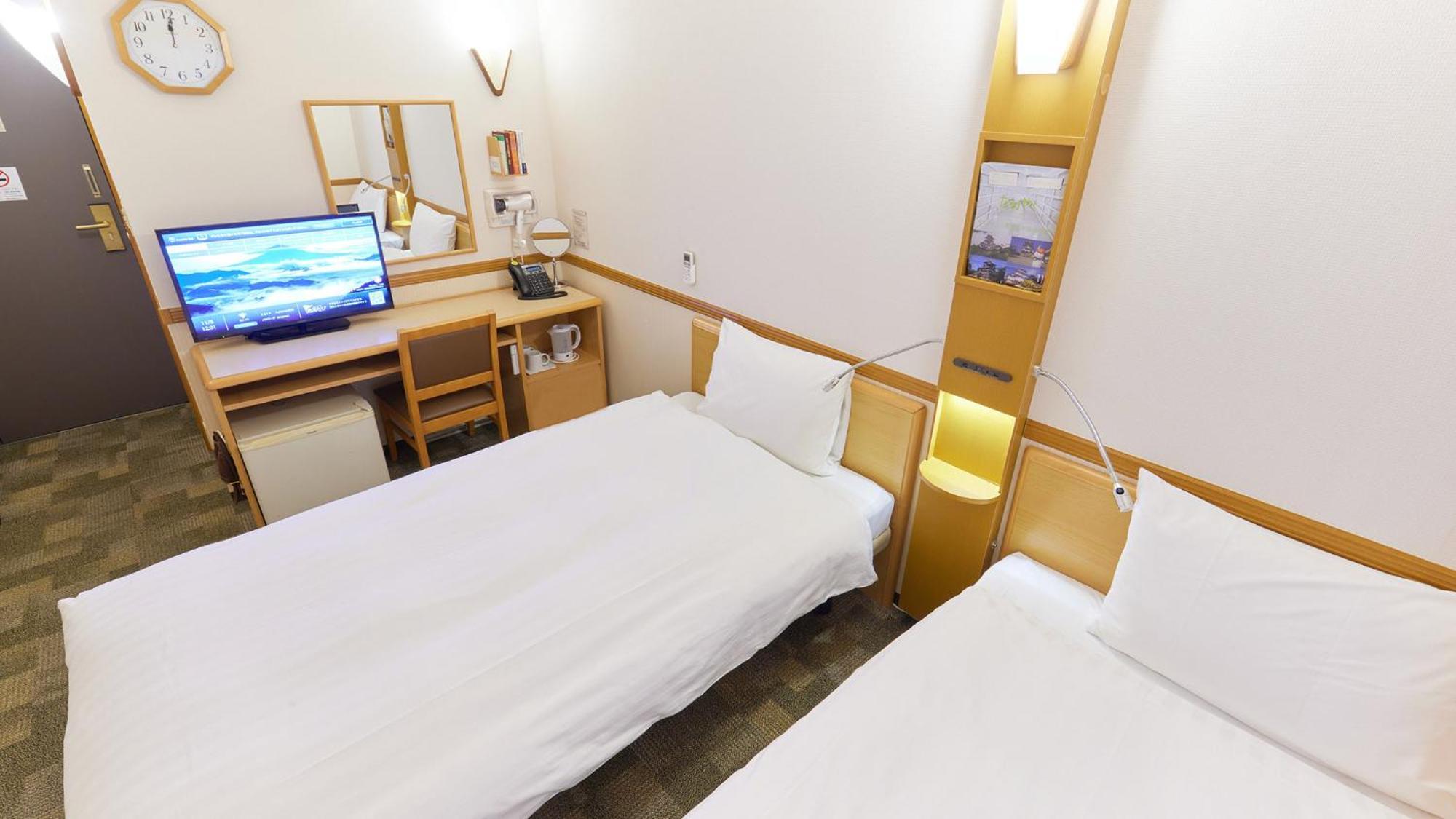Toyoko Inn Chiba Minato Ekimae Habitación foto