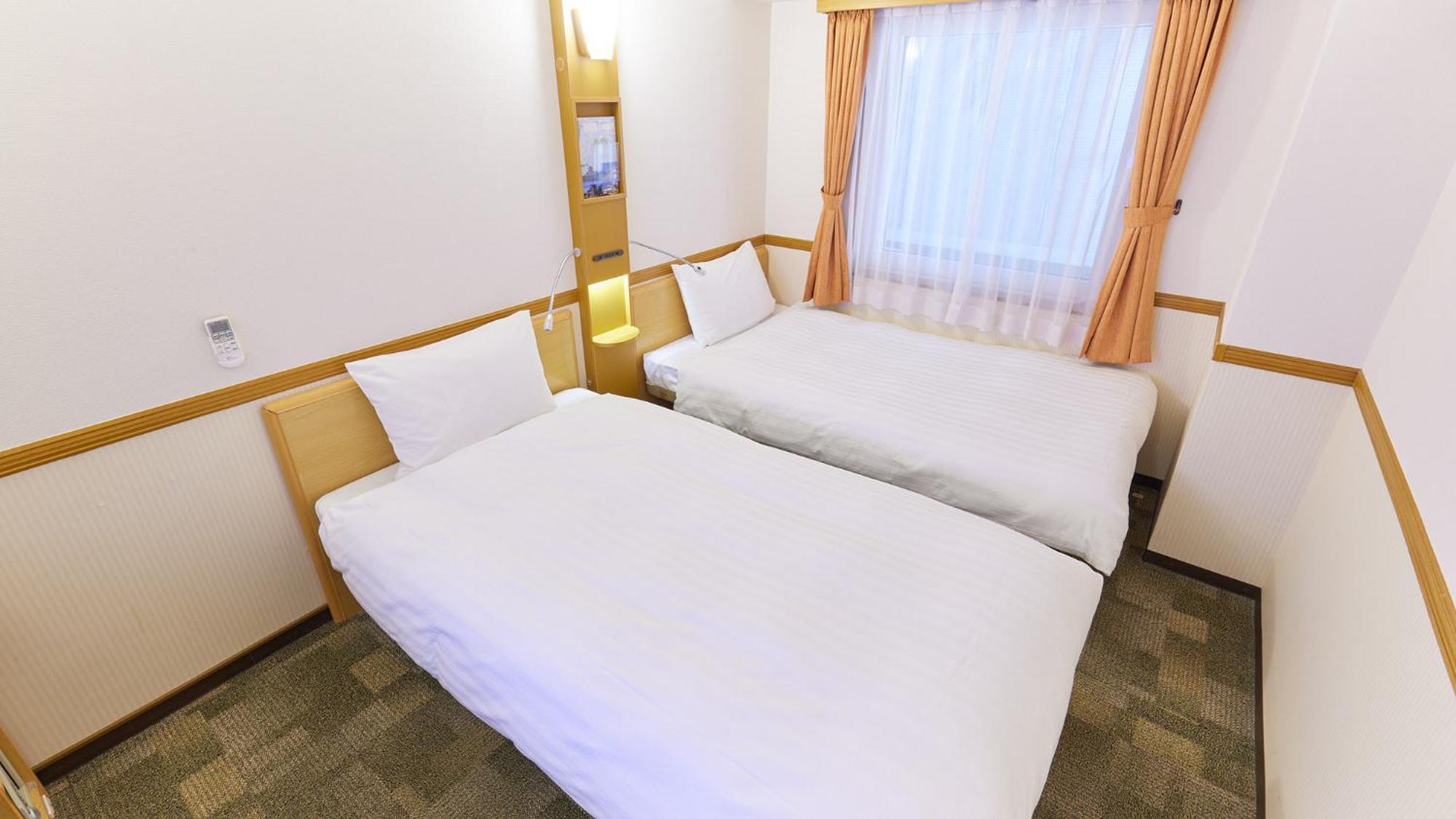 Toyoko Inn Chiba Minato Ekimae Habitación foto