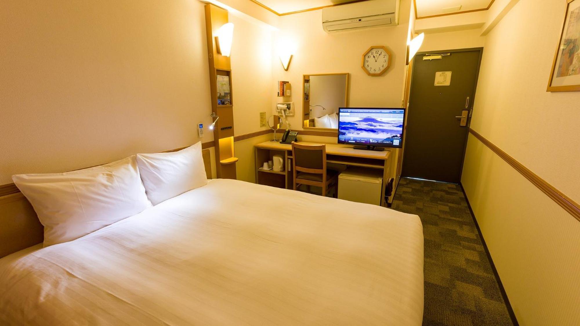 Toyoko Inn Chiba Minato Ekimae Habitación foto