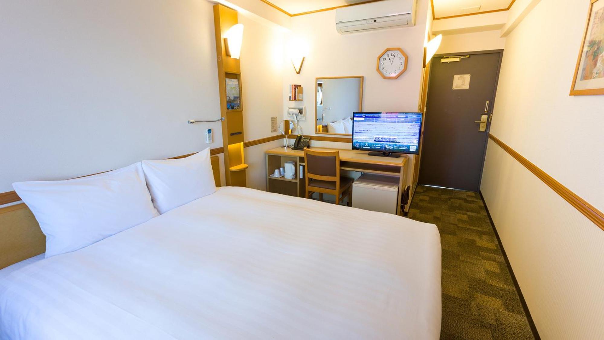 Toyoko Inn Chiba Minato Ekimae Habitación foto